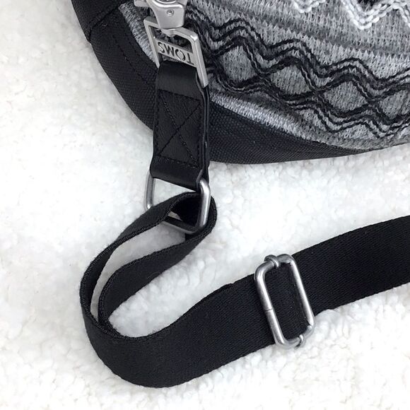 TOMS Seeker Weekender Bag in Black Multi Sweater Felt - Picture 10 of 15